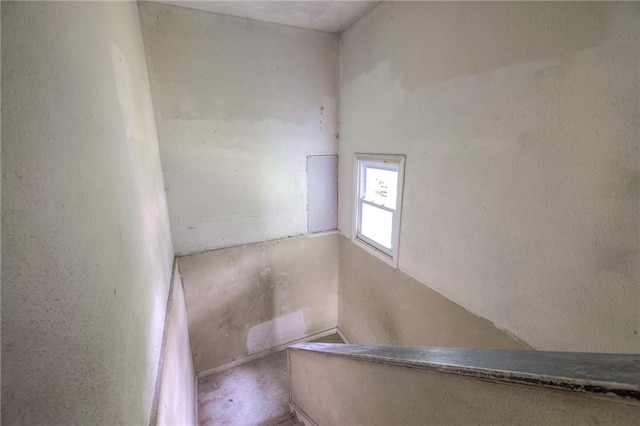 3021 E 8th St, Kansas City, MO 64124 - photo 16