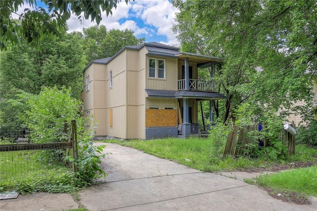 3021 E 8th St, Kansas City, MO 64124 - photo 1
