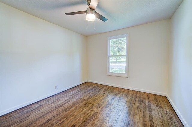 4105 Sunrise Dr, Kansas City, MO 64123 - photo 25