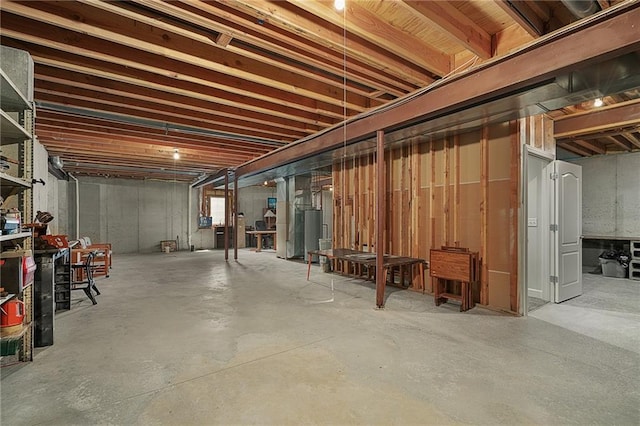 14393 S Cody St, Olathe, KS 66062 - unfinished below grade area featuring gas water heater