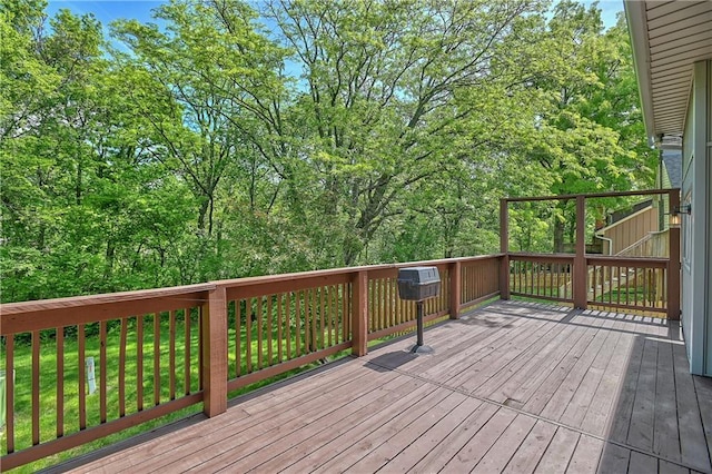 3512 Apple Tree Ln, Gladstone, MO 64119 - view of deck