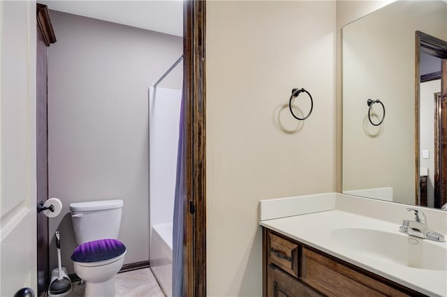 4000 S Buckner Tarsney Rd, Grain Valley, MO 64029 - full bathroom with toilet, vanity, bathtub / shower combination, and baseboards