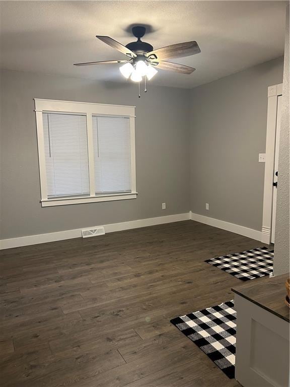 1808 Bellevue St, Saint Joseph, MO 64505 - photo 12
