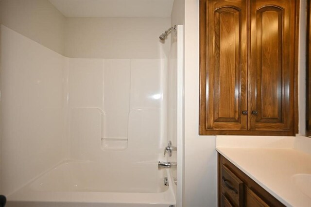 15790 NW 125th St, Platte City, MO 64079 - full bath with vanity and shower / bathtub combination