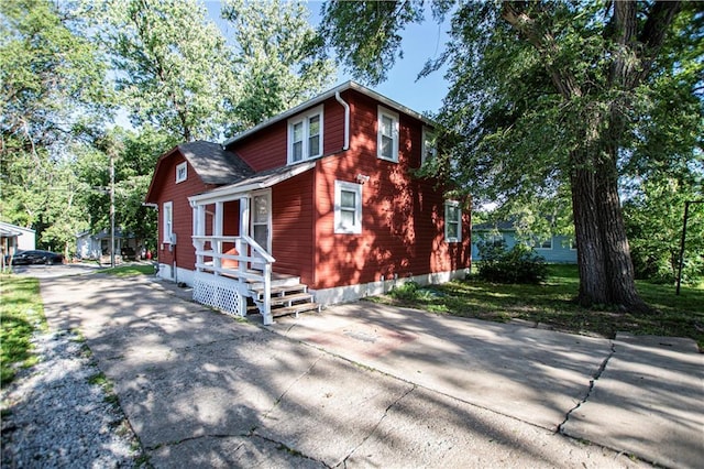 1340 S Osage St, Independence, MO 64055 - view of front of home