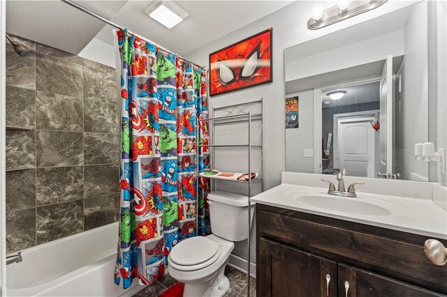 4108 NW 76th St, Kansas City, MO 64151 - full bath featuring toilet, shower / bath combo with shower curtain, and vanity