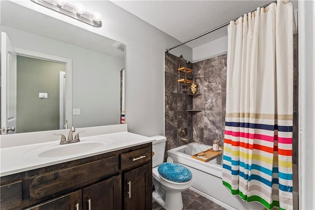4108 NW 76th St, Kansas City, MO 64151 - bathroom with shower / bathtub combination with curtain, vanity, and toilet