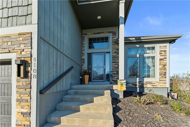 4108 NW 76th St, Kansas City, MO 64151 - view of doorway to property