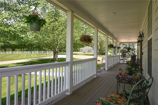7305 S Arnett Rd, Grain Valley, MO 64029 - photo 3