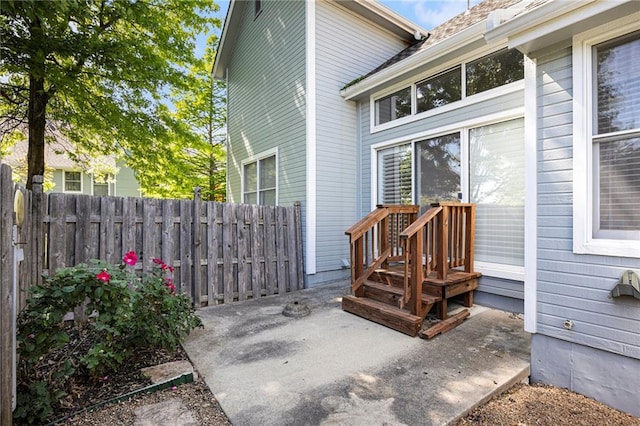 7001 W 157th Ter, Overland Park, KS 66223 - view of patio featuring fence