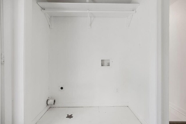 14213 S Haven Rd, Grandview, MO 64030 - clothes washing area featuring hookup for an electric dryer and hookup for a washing machine