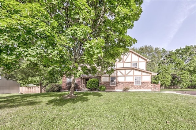 529 SW Windmill Ln, Lees Summit, MO 64082 - english style home with brick siding