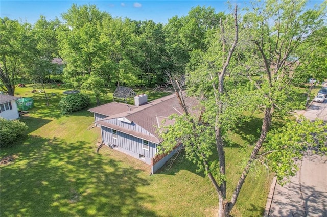 aerial view of property and surrounding area