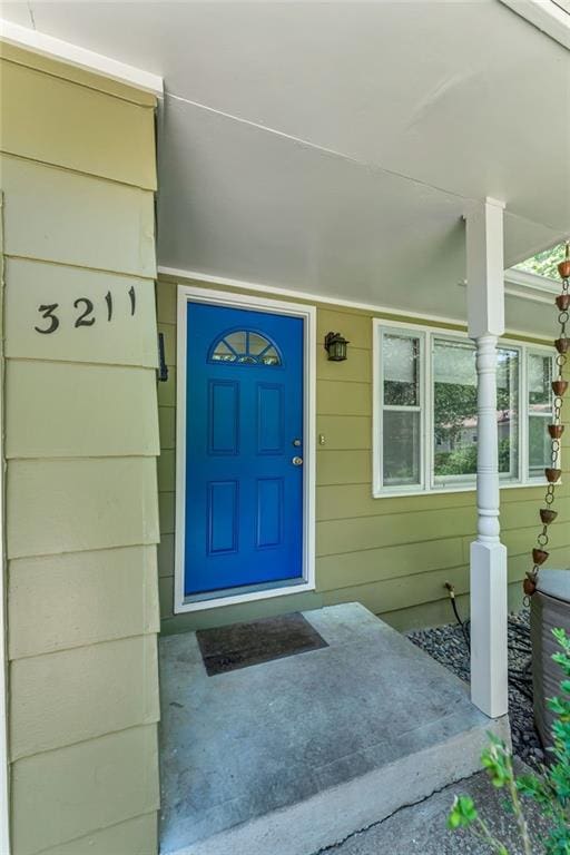 view of entrance to property