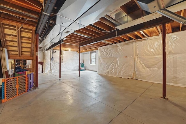 8833 N Crescent Ave, Kansas City, MO 64157 - view of below grade area