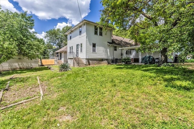 2647 Minnesota Ave, Kansas City, KS 66102 - back of property with a yard