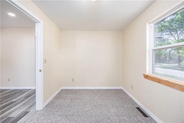 901 N 9th St, Neodesha, KS 66757 - spare room with baseboards