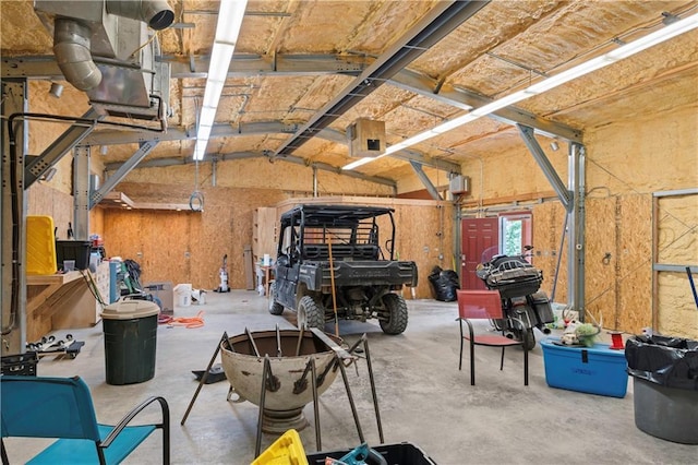 429 SE Lakeside Dr, Lacygne, KS 66040 - view of garage