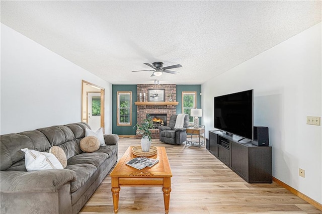811 S Park Dr, Raymore, MO 64083 - photo 5