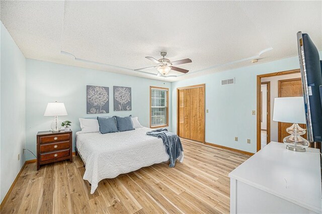 811 S Park Dr, Raymore, MO 64083 - photo 17
