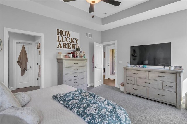 522 NW 110th St, Kansas City, MO 64155 - bedroom featuring carpet flooring, baseboards, and ceiling fan