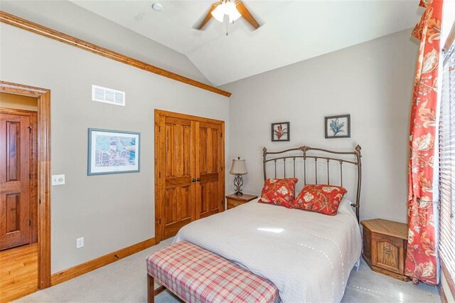 26650 W 100th Pl, Olathe, KS 66061 - bedroom featuring lofted ceiling and a ceiling fan