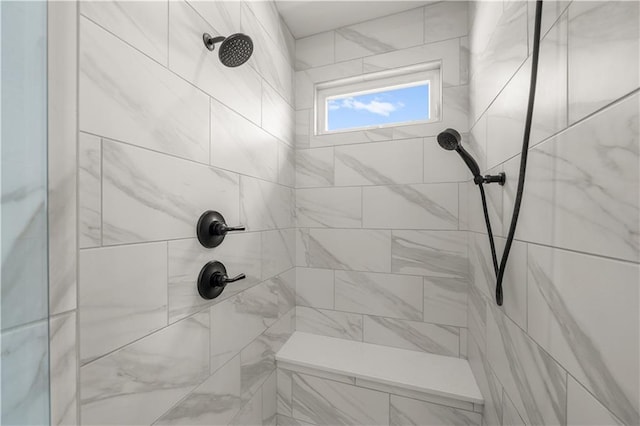 11573 S Mize Rd, Olathe, KS 66061 - bathroom featuring a tile shower