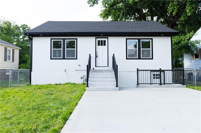 3312 Delavan Ave, Kansas City, KS 66104 - view of front of home with a shingled roof