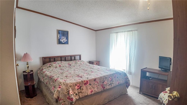 20435 Rb Hwy, Flemington, MO 65650 - bedroom featuring carpet, crown molding, and a textured ceiling