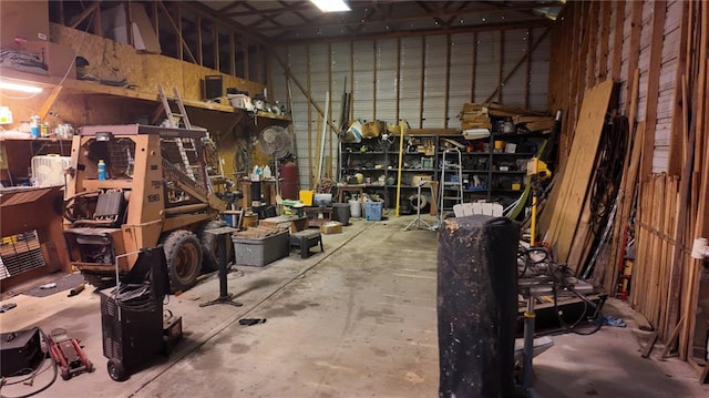 20435 Rb Hwy, Flemington, MO 65650 - garage with a workshop area