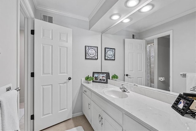 12613 Sherwood St, Leawood, KS 66209 - bathroom featuring vanity, toilet, crown molding, recessed lighting, and baseboards