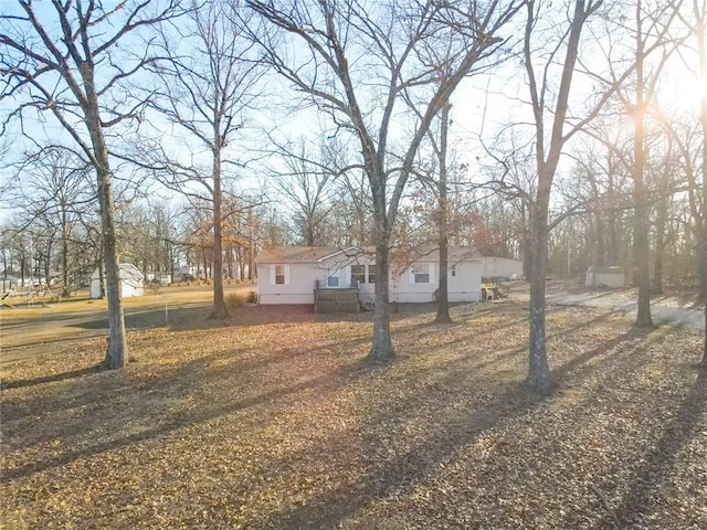 20662 Rb Hwy, Flemington, MO 65650 - view of yard