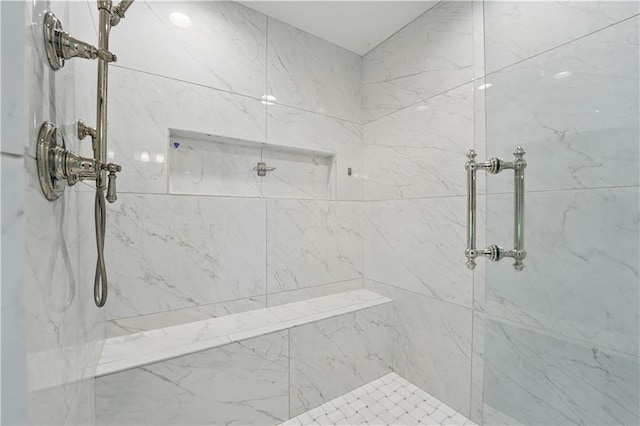 11588 S Houston St, Olathe, KS 66061 - full bath featuring tiled shower