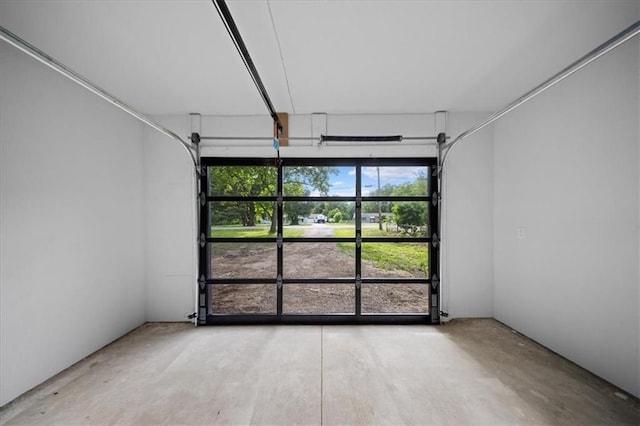 6339 Harris Ave, Raytown, MO 64133 - view of garage