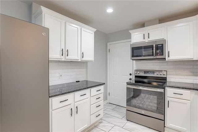 416 W 67th St, Kansas City, MO 64113 - photo 12