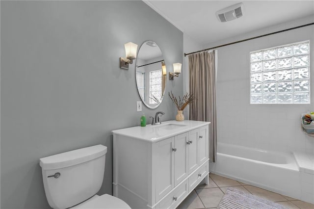 605 W 59th Ter, Kansas City, MO 64113 - bathroom with vanity, tile patterned flooring, healthy amount of natural light, and shower / bath combination with curtain