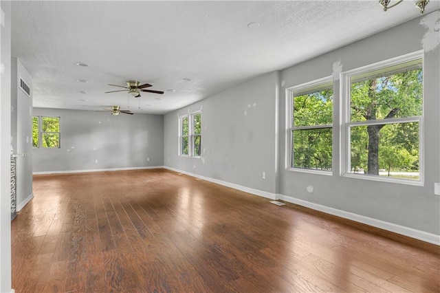 13330 Waverly Rd, Olathe, KS 66061 - photo 16