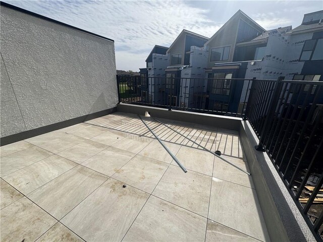 22158 W 116th Ter, Olathe, KS 66061 - view of patio featuring a balcony