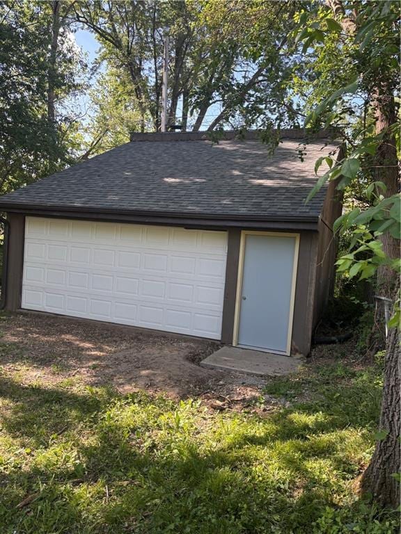 5102 Valley Ln, Saint Joseph, MO 64503 - photo 2