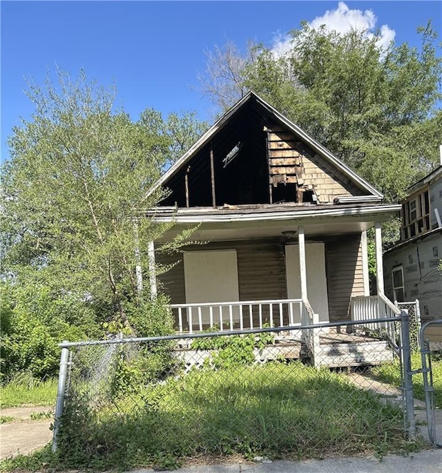 view of front of home with covered porch