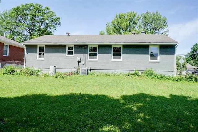 3001 S Hardy Ave, Independence, MO 64052 - back of house with brick siding