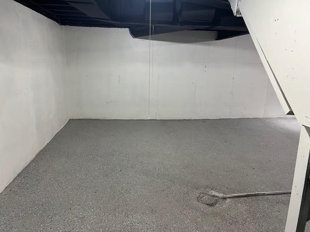 view of unfinished basement