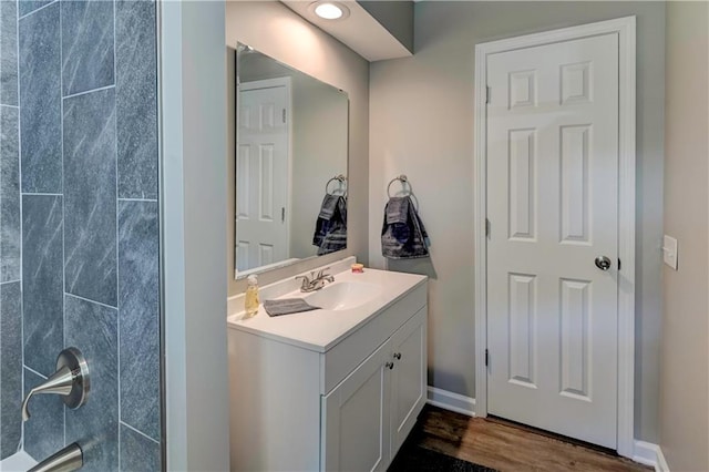 16253 W Briarwood Ct, Olathe, KS 66062 - full bath with vanity and wood finished floors