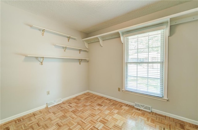 1014 SW Twilight Ln, Blue Springs, MO 64015 - view of spacious closet