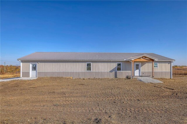 1086 SW 75 Th Rd, Holden, MO 64040 - view of front of home with a metal roof