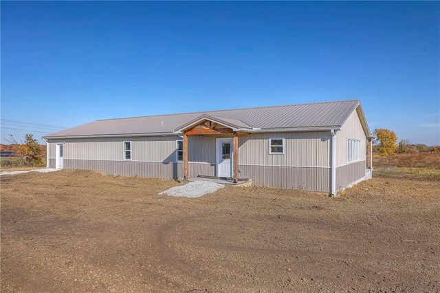 1086 SW 75 Th Rd, Holden, MO 64040 - view of front of home with a metal roof