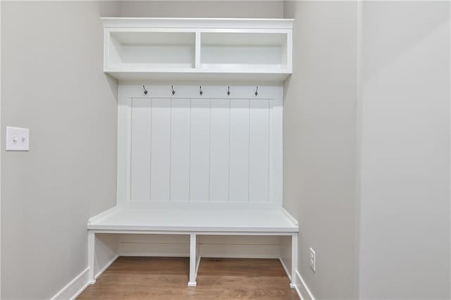 24105 W 58th Pl, Shawnee, KS 66226 - mudroom with wood finished floors and baseboards