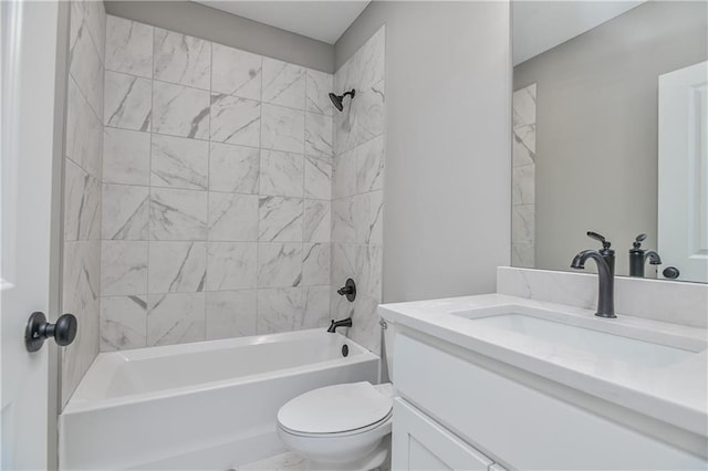 24105 W 58th Pl, Shawnee, KS 66226 - full bath featuring vanity, toilet, and bathing tub / shower combination