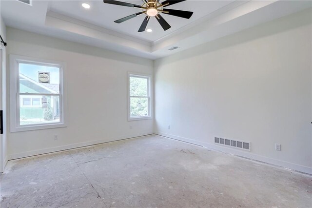 220 Rock Bridge Pkwy, Excelsior Springs, MO 64024 - unfurnished room with a tray ceiling, baseboards, ornamental molding, recessed lighting, and a ceiling fan