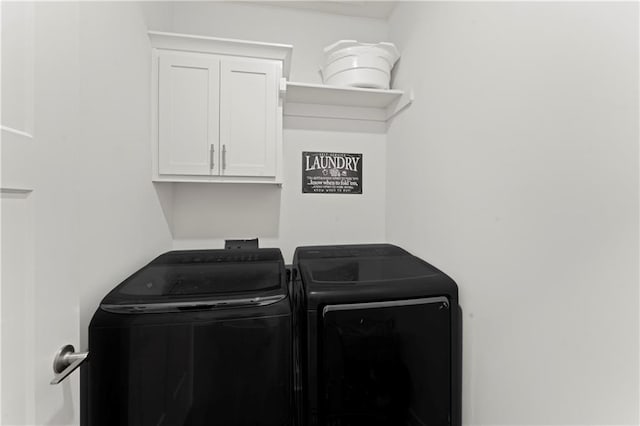 29702 W 195th St, Gardner, KS 66030 - laundry area with washer and clothes dryer and cabinet space